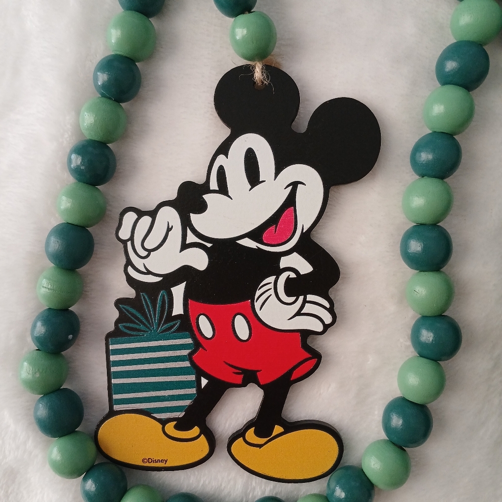 Mickey Mouse Wood Bead Christmas Garland Holiday Decoration 41 inch long. - Picture 3 of 6